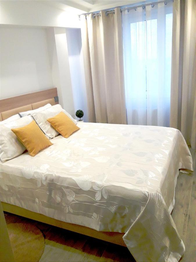Light Apartment Center City Chişinau Exteriör bild